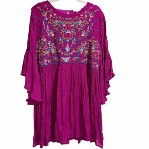 🌸💖 Umgee Magenta Floral Embroidered Rayon Dress – Bell Sleeves – Size 2XL🌺✨